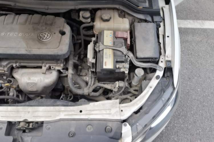 Used Buick GT 2015 15N Automatic Elite Version Engine Bay Left