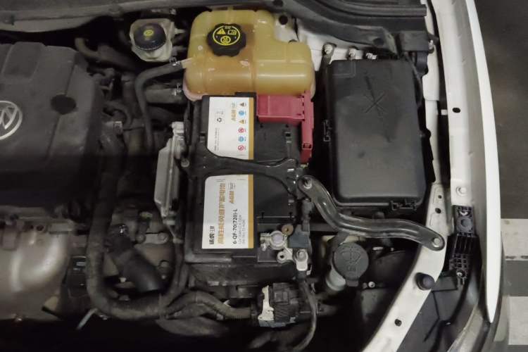 Used Buick GT 2015 15N Automatic Deluxe Edition Engine Bay Left