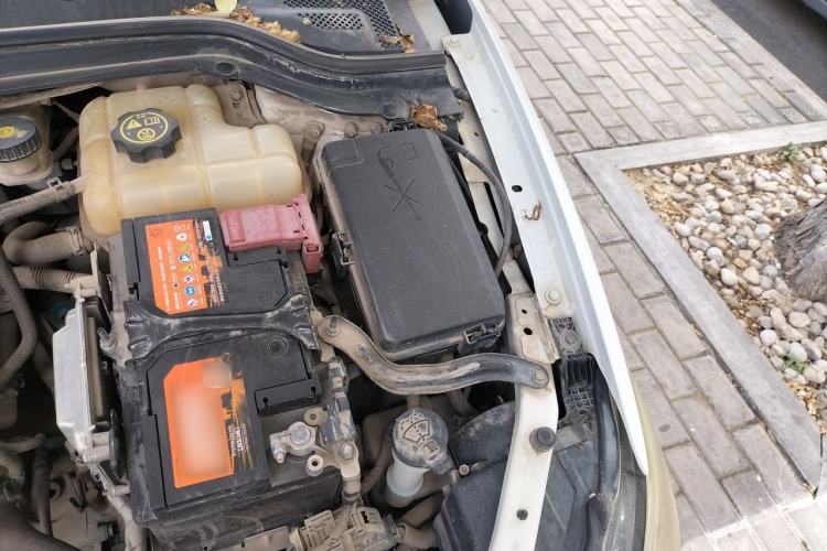 Used Buick GT 2015 15N Manual Entry-Level Trim Engine Bay Left