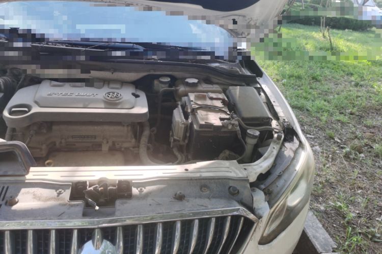 Used Buick GT 2015 15N Manual Entry-Level Trim Engine Bay Left