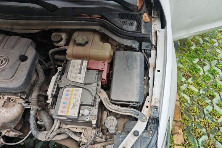 Used Buick GT 2015 15N Automatic Elite Version Engine Bay Left