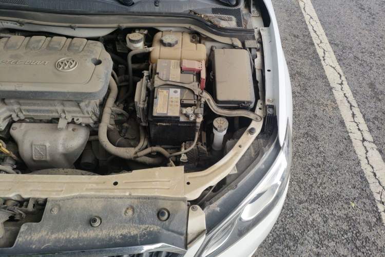 Used Buick GT 2015 15N Automatic Elite Version Engine Bay Left