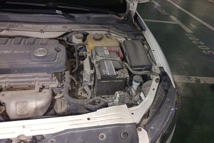 Used Buick GT 2015 15N Automatic Elite Version Engine Bay Left