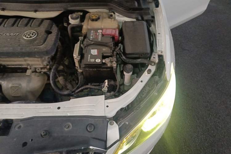 Used Buick GT 2015 15N Manual Elite Edition Engine Bay Left