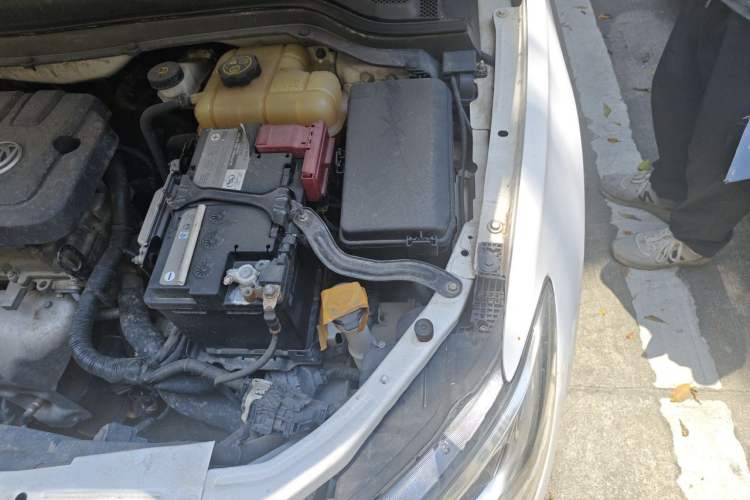 Used Buick GT 2015 15N Automatic Elite Version Engine Bay Left