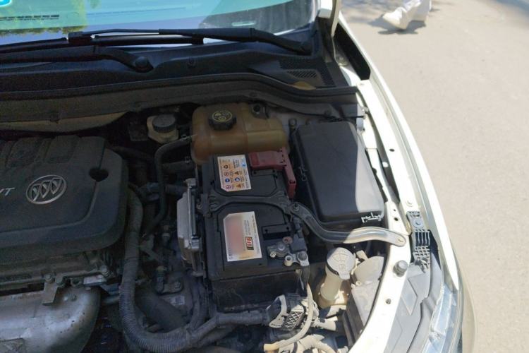 Used Buick GT 2015 15N Automatic Elite Version Engine Bay Left
