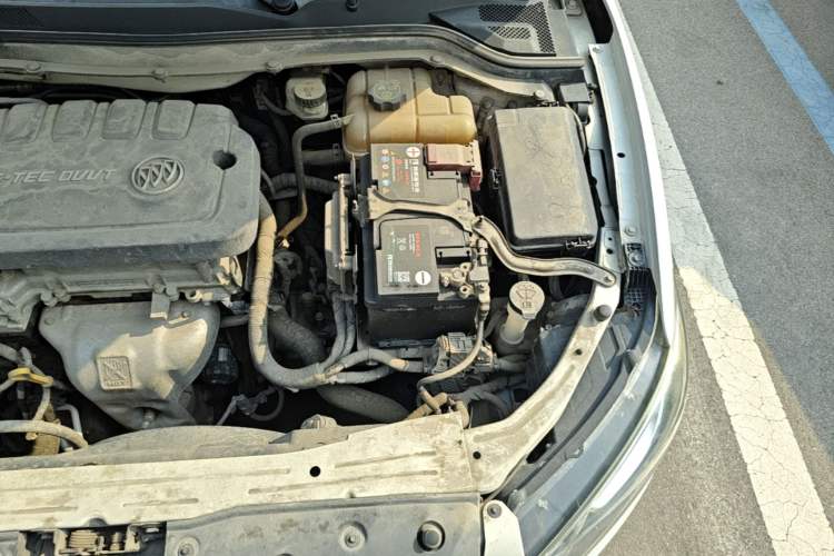 Used Buick GT 2015 15N Manual Elite Edition Engine Bay Left