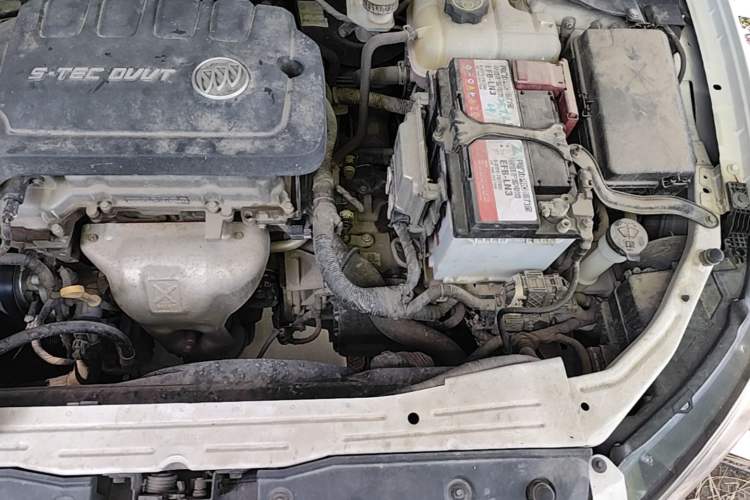Used Buick GT 2015 15N Automatic Elite Version Engine Bay Left