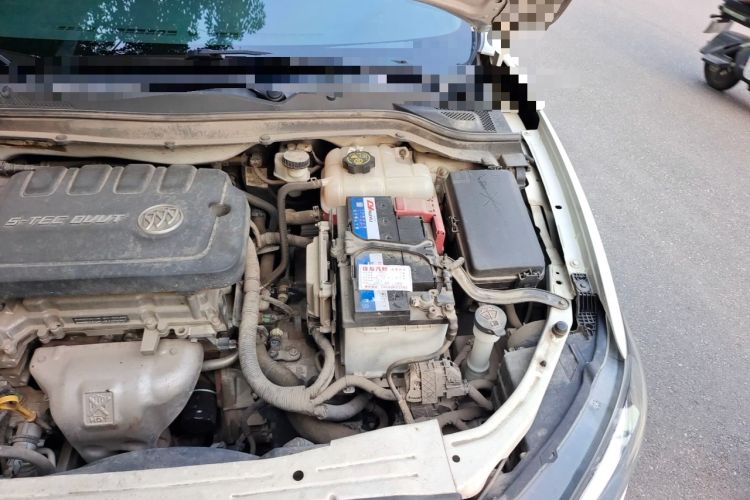 Used Buick GT 2015 15N Automatic Deluxe Edition Engine Bay Left