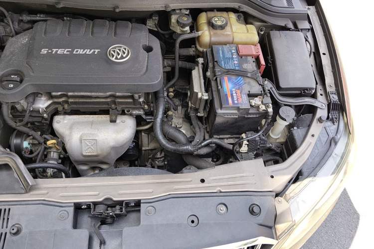 Used Buick GT 2015 15N Automatic Deluxe Edition Engine Bay Left
