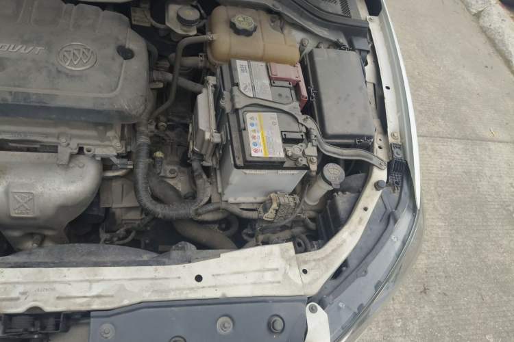 Used Buick GT 2015 15N Automatic Elite Version Engine Bay Left