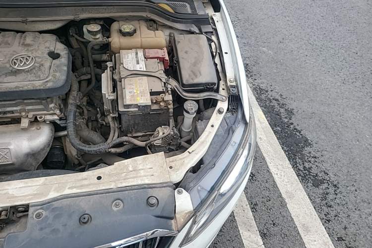 Used Buick GT 2015 15N Manual Entry-Level Trim Engine Bay Left