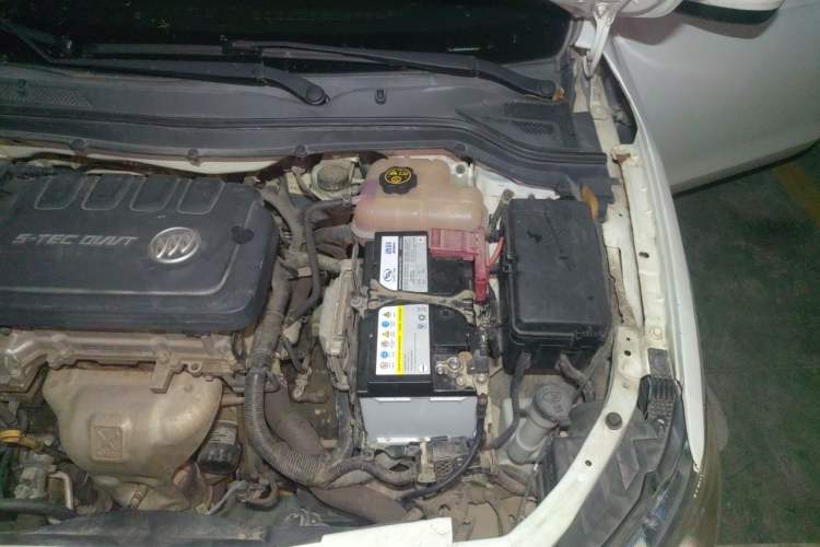 Used Buick GT 2015 15N Automatic Elite Version Engine Bay Left
