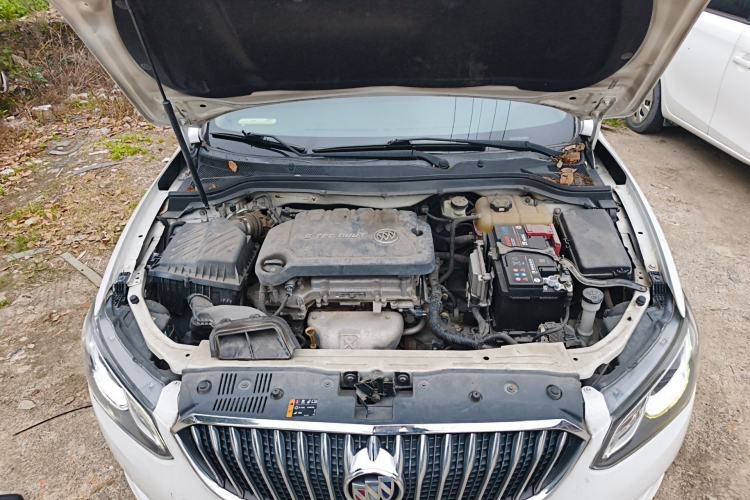 Used Buick GT 2015 15N Automatic Deluxe Edition Engine Bay