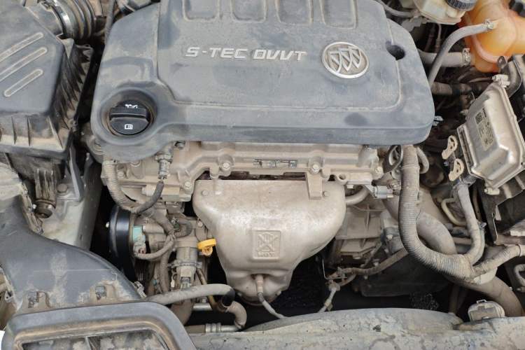 Used Buick GT 2015 15N Automatic Deluxe Edition Engine Bay