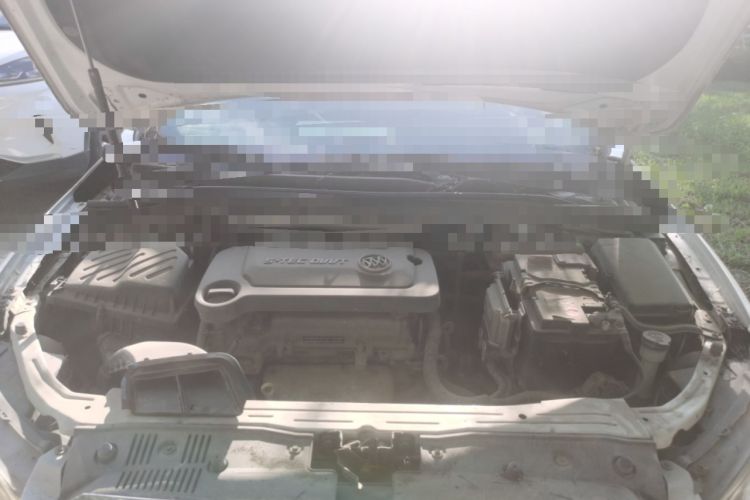 Used Buick GT 2015 15N Manual Entry-Level Trim Engine Bay