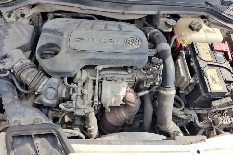 Used Buick GT 2015 18T Dual-Clutch Luxury Model Engine Bay