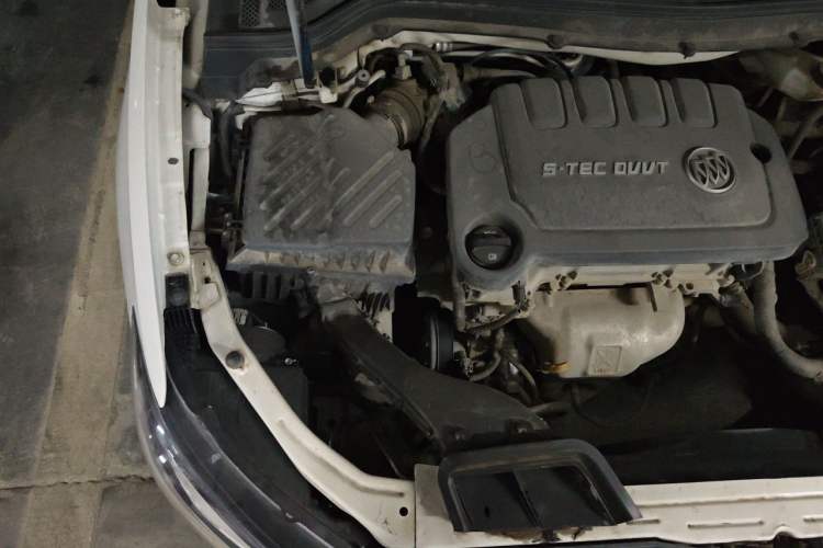 Used Buick GT 2015 15N Manual Luxury Version Engine Bay Right