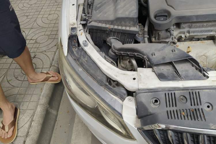 Used Buick GT 2015 15N Manual Elite Edition Engine Bay Right