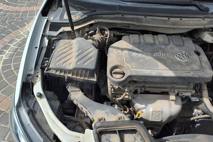 Used Buick GT 2015 15N Automatic Elite Version Engine Bay Right