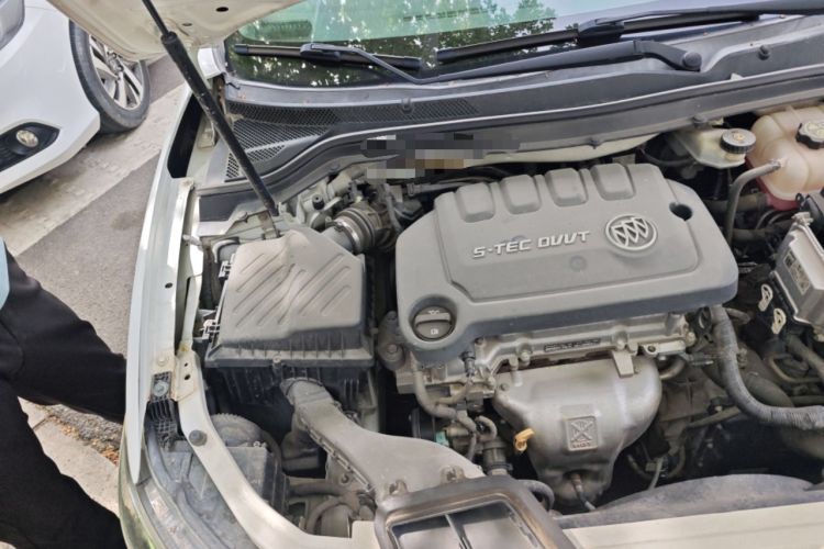 Used Buick GT 2015 15N Automatic Elite Version Engine Bay Right