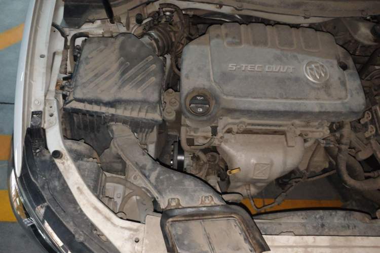 Used Buick GT 2015 15N Manual Elite Edition Engine Bay Right