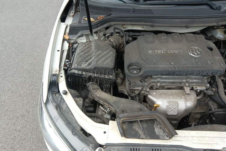 Used Buick GT 2015 15N Automatic Entry-Level Trim Engine Bay Right