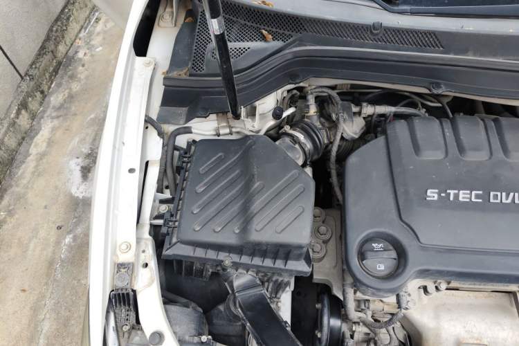 Used Buick GT 2015 15N Automatic Elite Version Engine Bay Right