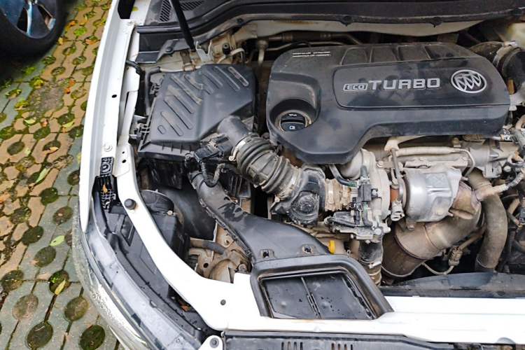 Used Buick GT 2015 18T Dual-Clutch Luxury Model Engine Bay Right