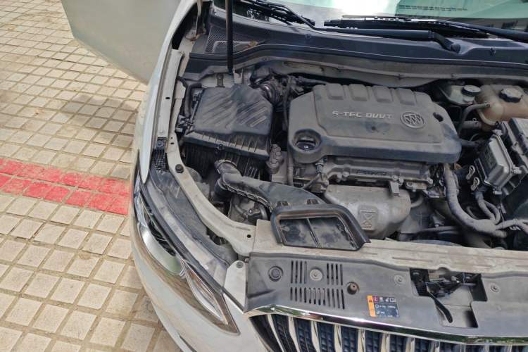 Used Buick GT 2015 15N Automatic Deluxe Edition Engine Bay Right