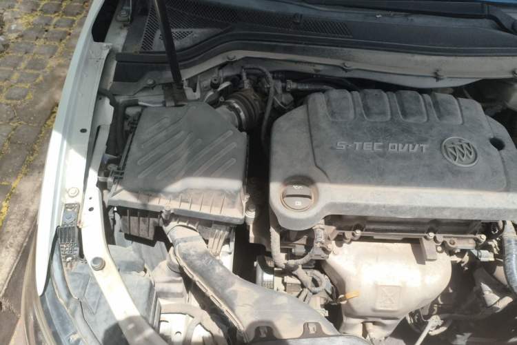 Used Buick GT 2015 15N Automatic Elite Version Engine Bay Right