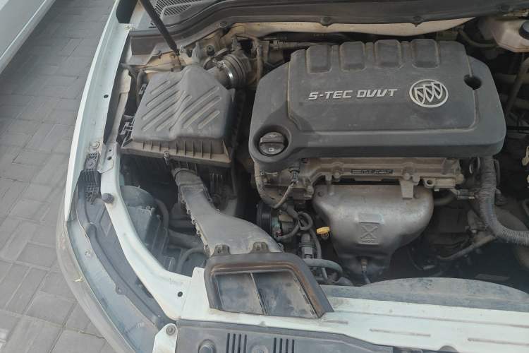 Used Buick GT 2015 15N Automatic Deluxe Edition Engine Bay Right