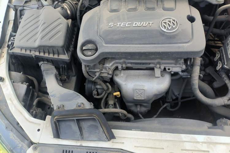 Used Buick GT 2015 15N Manual Elite Edition Engine Bay Right