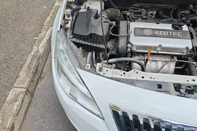 Used Buick GT 2015 15N Automatic Entry-Level Trim Engine Bay Right
