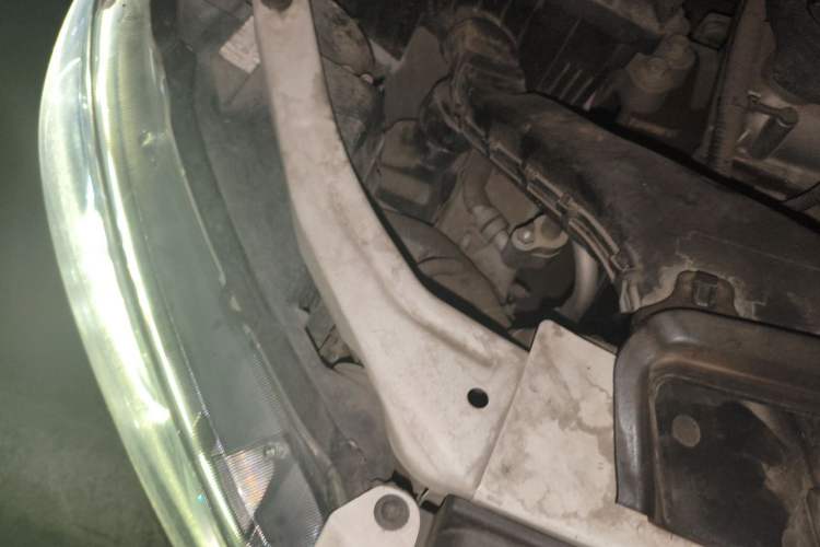 Used Buick GT 2015 15N Automatic Elite Version Engine Bay Right