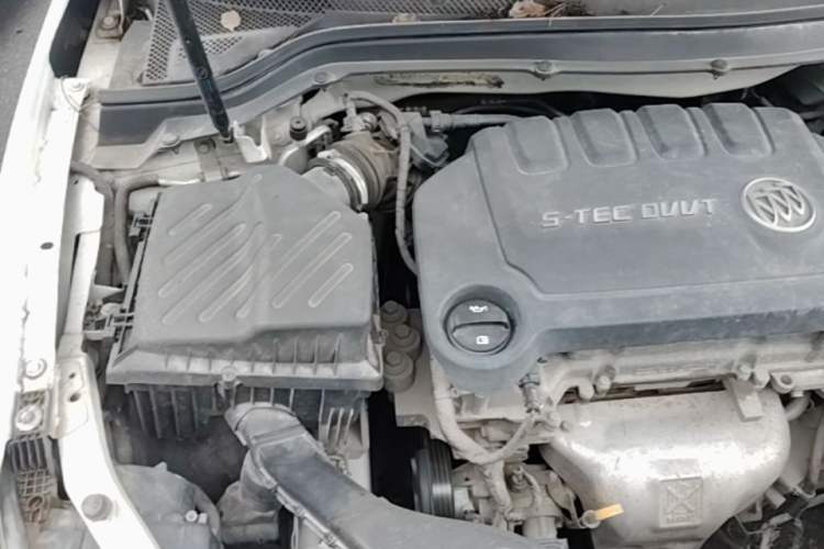 Used Buick GT 2015 15N Manual Elite Edition Engine Bay Right