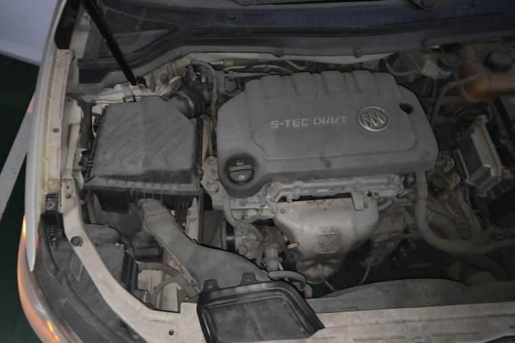 Used Buick GT 2015 15N Automatic Elite Version Engine Bay Right