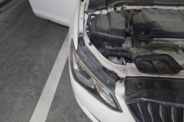 Used Buick GT 2015 15N Automatic Elite Version Engine Bay Right