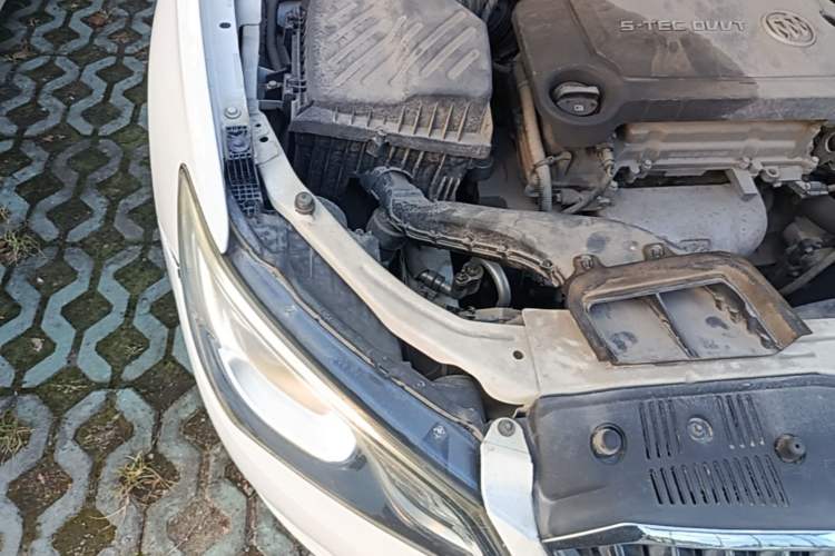 Used Buick GT 2015 15N Automatic Elite Version Engine Bay Right