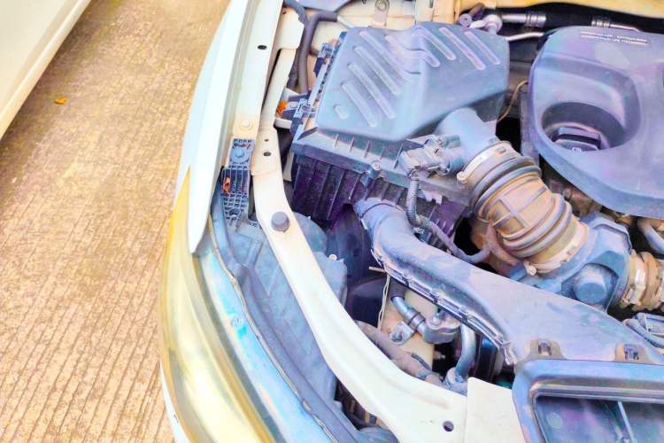 Used Buick GT 2015 18T Dual-Clutch Luxury Model Engine Bay Right