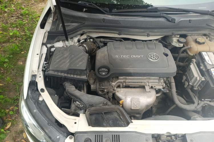 Used Buick GT 2015 15N Automatic Elite Version Engine Bay Right