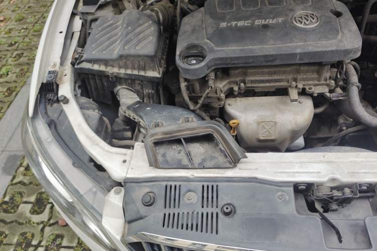 Used Buick GT 2015 15N Automatic Elite Version Engine Bay Right