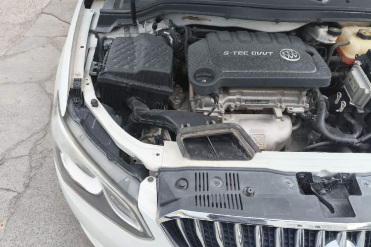 Used Buick GT 2015 15N Automatic Entry-Level Trim Engine Bay Right