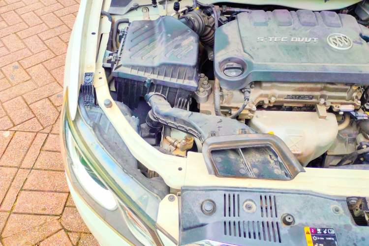Used Buick GT 2015 15N Automatic Deluxe Edition Engine Bay Right