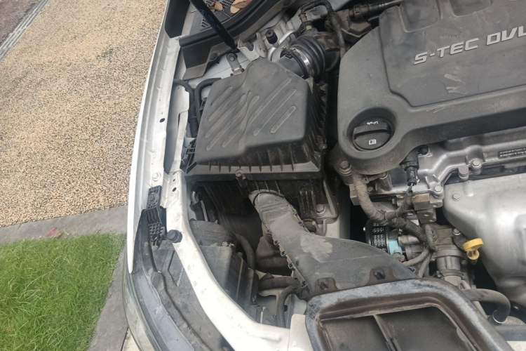 Used Buick GT 2015 15N Automatic Elite Version Engine Bay Right