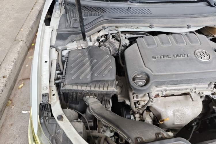 Used Buick GT 2015 15N Automatic Deluxe Edition Engine Bay Right
