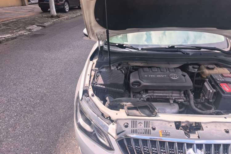 Used Buick GT 2015 15N Manual Elite Edition Engine Bay Right