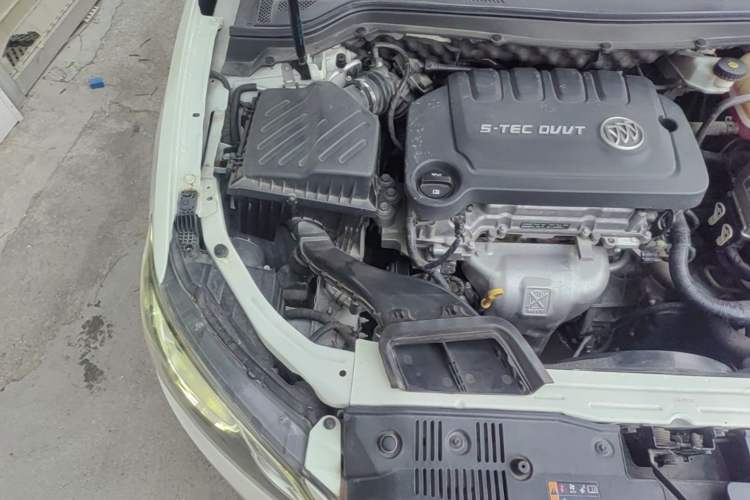 Used Buick GT 2015 15N Automatic Deluxe Edition Engine Bay Right