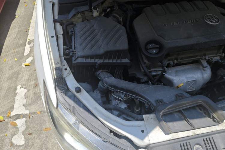 Used Buick GT 2015 15N Automatic Elite Version Engine Bay Right