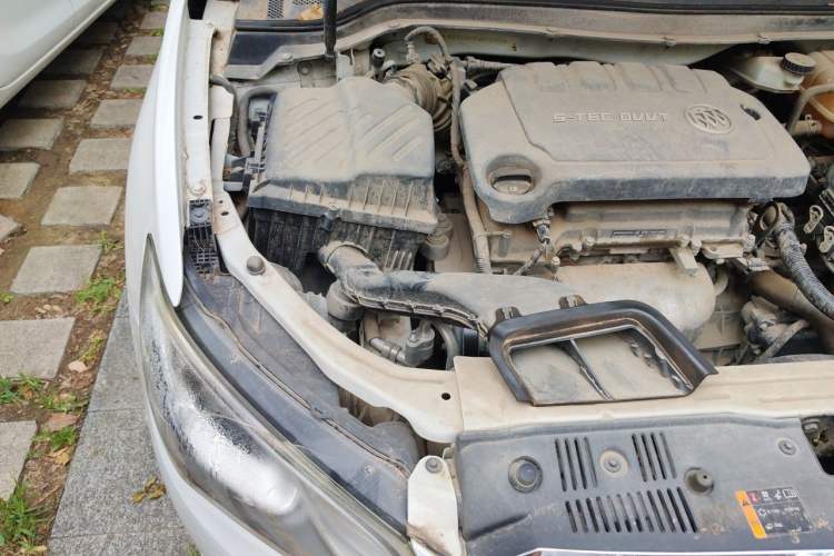 Used Buick GT 2015 15N Automatic Elite Version Engine Bay Right